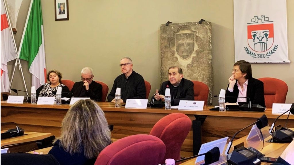 Scopri di più sull'articolo L’Arcivescovo di Milano Mons. Mario Delpini in visita al Decanato di Baggio